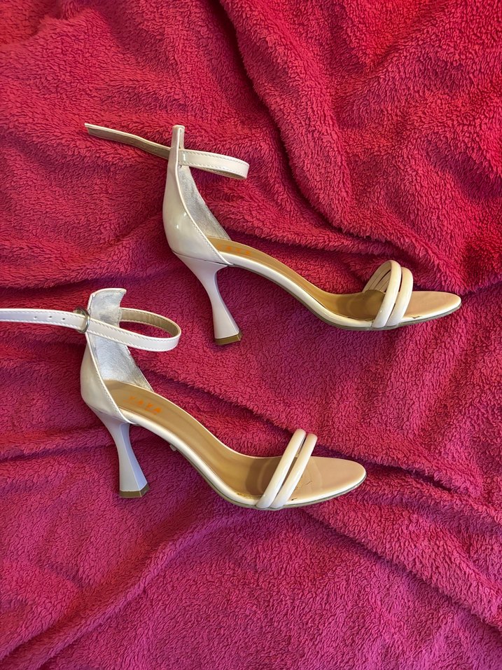 Pudra Tokalı İnce Topuklu Kadın Ayakkabı - Görsel 2