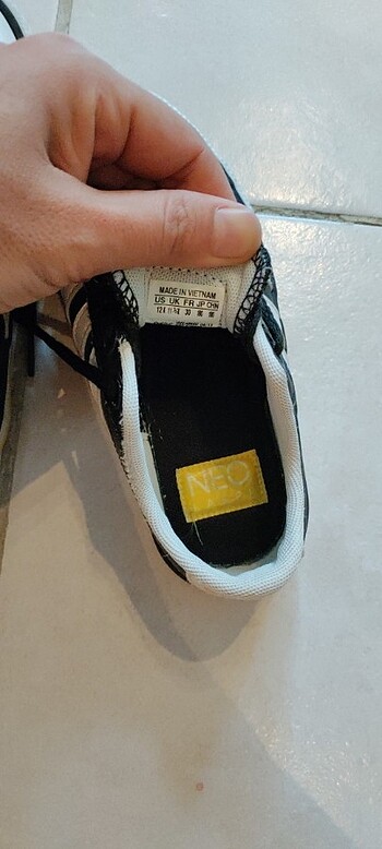 30 Beden Adidas ayakkabı 30 no