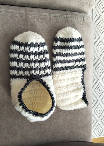 Kız - Krem Gri Ev Patikleri El Örgüsü - Görsel 2