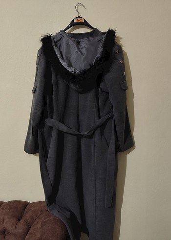 Gri Kürklü Kaşe Kaban - Görsel 3