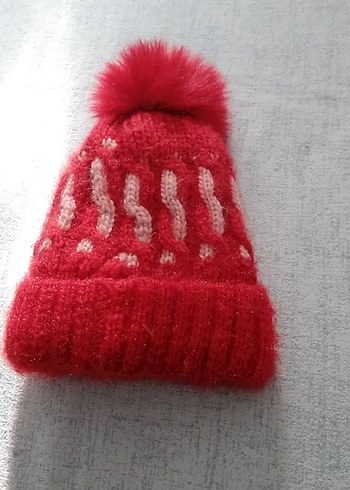 Kırmızı Örgü Kadın Bere - Görsel 2