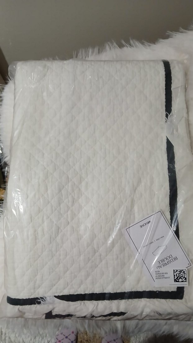 H&M siyah Detaylı Beyaz  tek kişilik Yatak Örtüsü - Görsel 3