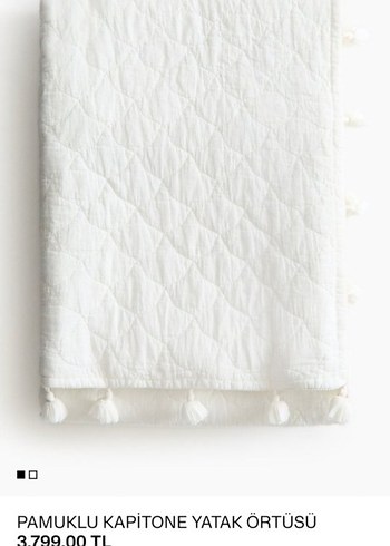 H&M Kapitone Beyaz Parlak Yatak Örtüsü - Görsel 2