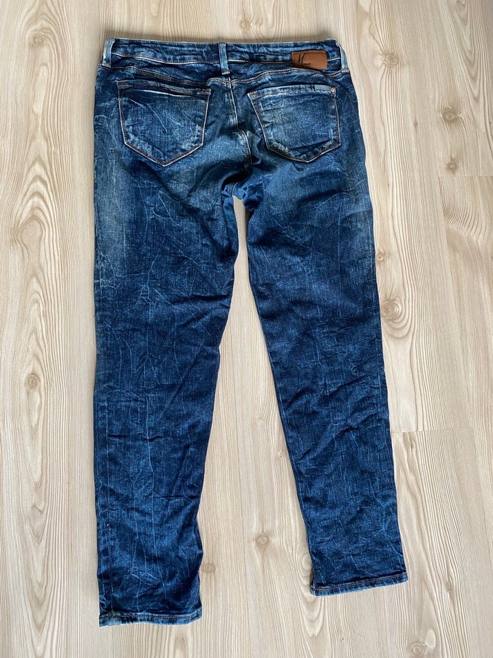 Kadın Mavi Loose Fit Yırtık Kot Pantolon - Görsel 2