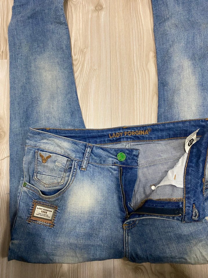 Kadın Mavi Yırtık Detaylı Bol Kesim Kot Pantolon - Görsel 4