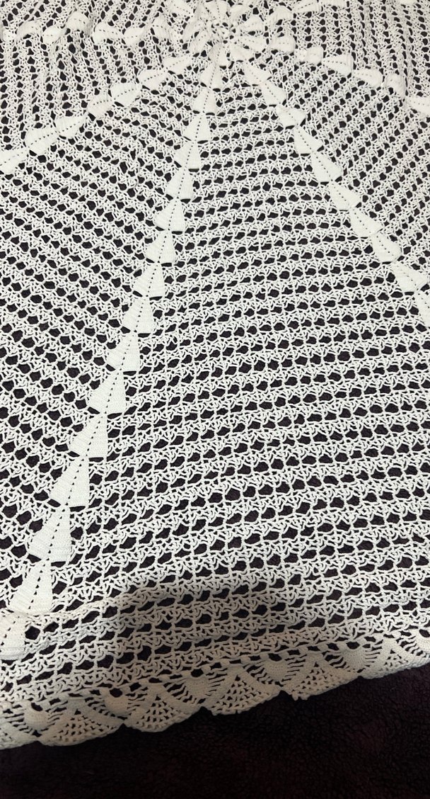 Beyaz El Yapımı Bohem Örgü Masa Örtüsü - Görsel 2