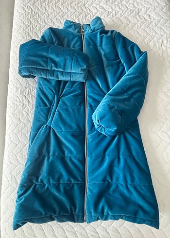 Uzun Kollu Mavi Kadın Kışlık Uzun Mont - Görsel 2