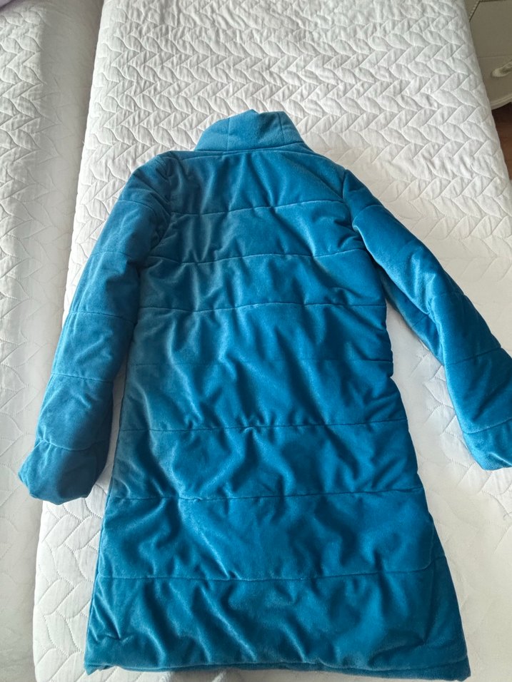 Uzun Kollu Mavi Kadın Kışlık Uzun Mont - Görsel 4