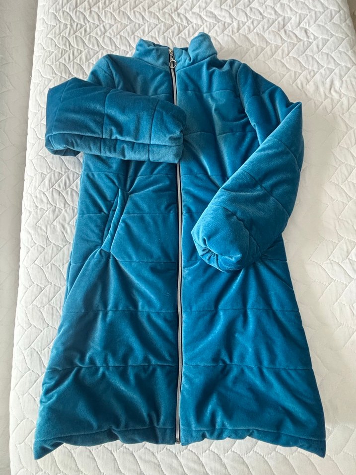 Uzun Kollu Mavi Kadın Kışlık Uzun Mont - Görsel 2