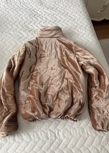 Kadın Bej Parlak Kadife Kışlık Mont - Görsel 2