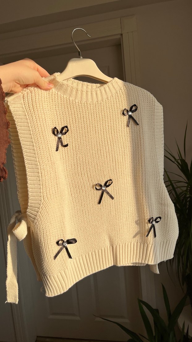 Nakışlı Beyaz Kadın Triko Süveter - Görsel 2