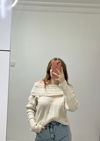 Bej Yumuşak Örgü madonna yaka Kazak - Görsel 2