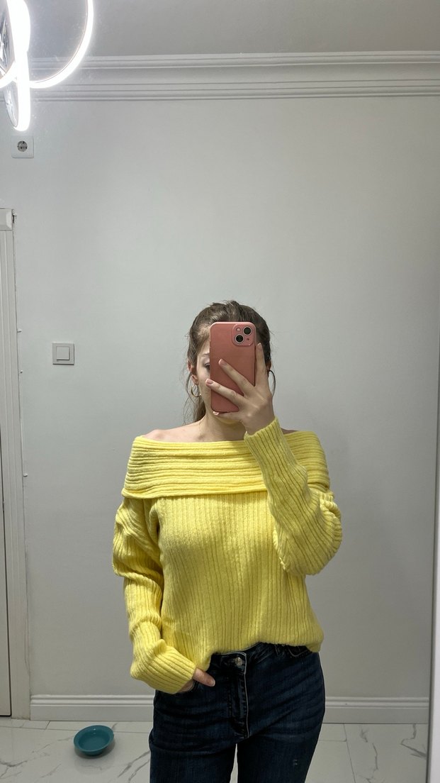 Sarı Madonna yaka Triko Kadın Kazak - Görsel 3