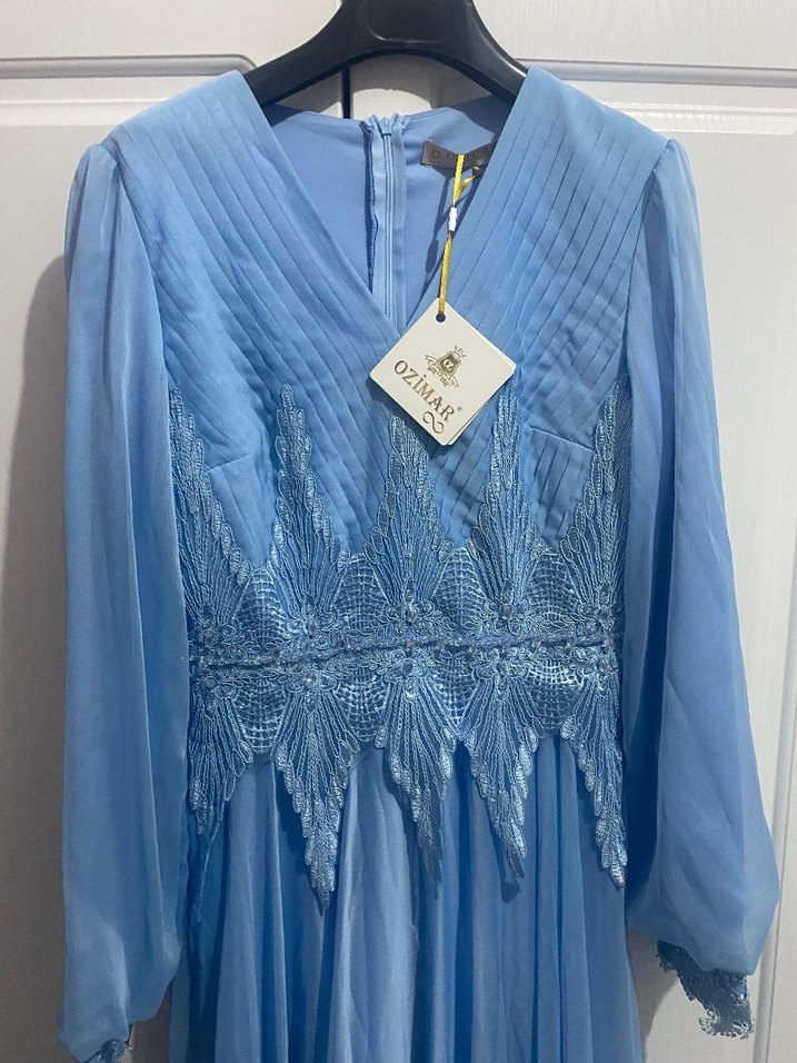 Mavi Uzun Kollu Nakışlı Pilili Abiye Elbise - Görsel 2