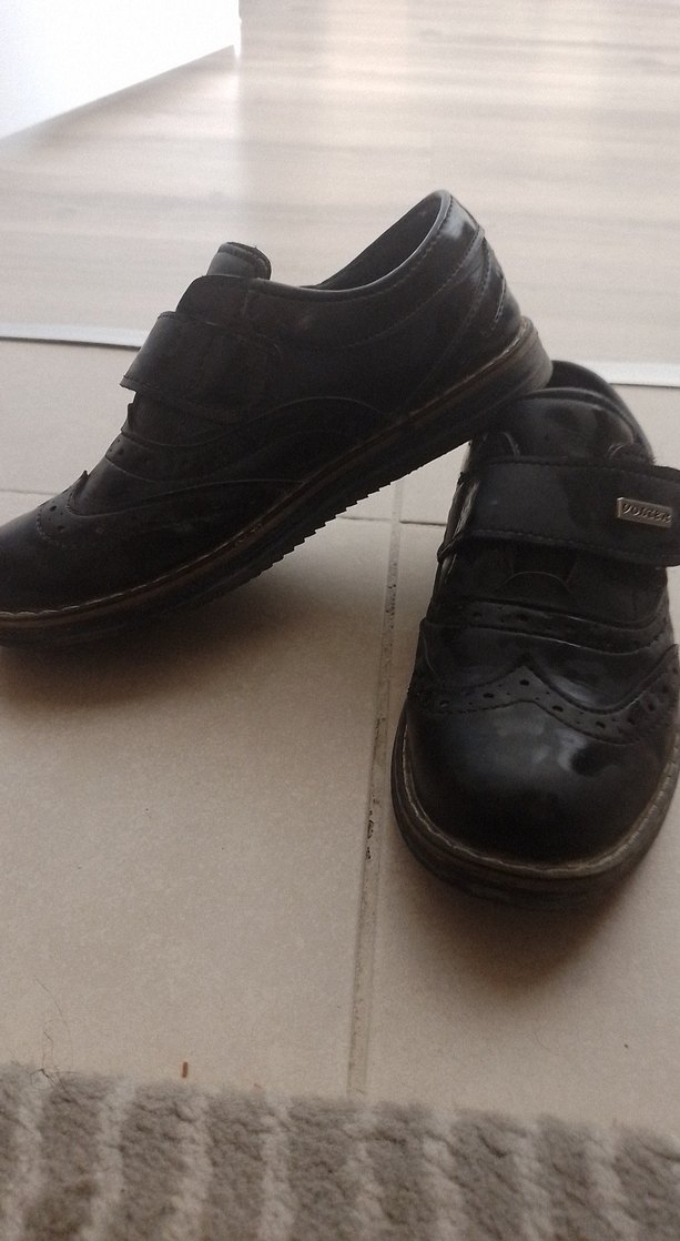 Erkek Çocuk Siyah Rugan Özel Ayakkabı - Görsel 2