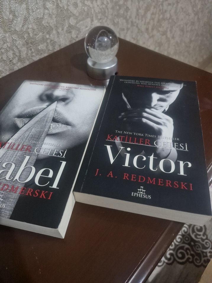 Katiller Çetesi - Izabel & Victor Roman Seti - Görsel 2