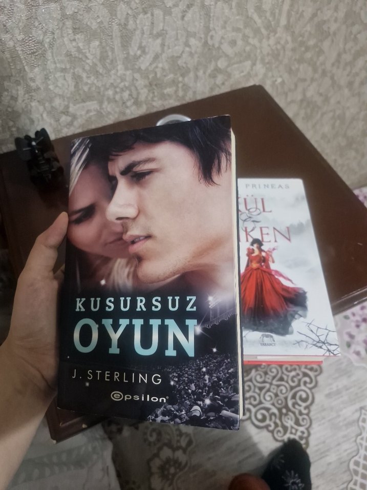 Kusursuz Oyun ve Kül & Diken Roman Seti - Görsel 2