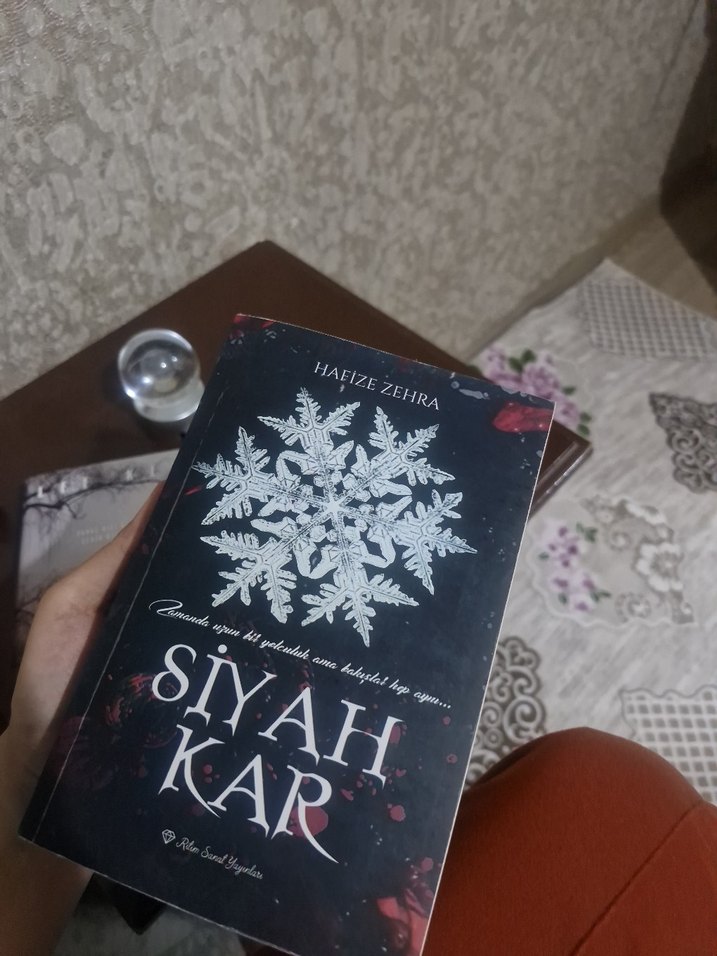 Barbarlar Şehri ve Siyah Kar Romanları - Görsel 3