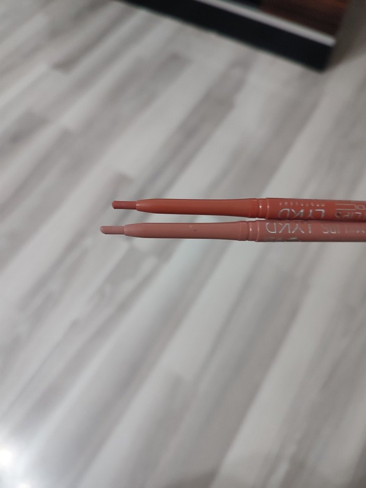 LYKD asansörlü dudak kalemi 2li - Görsel 2