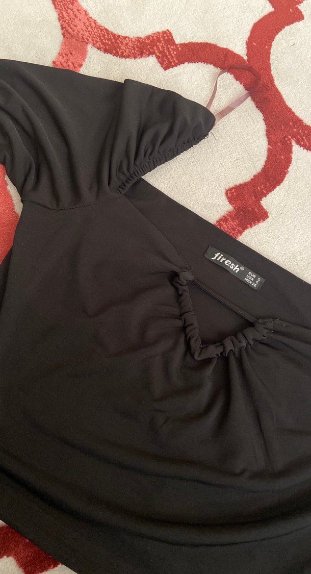 Siyah Drapeli Kadın Bluz, Uzun Kollu, Kayık Yaka - Görsel 3