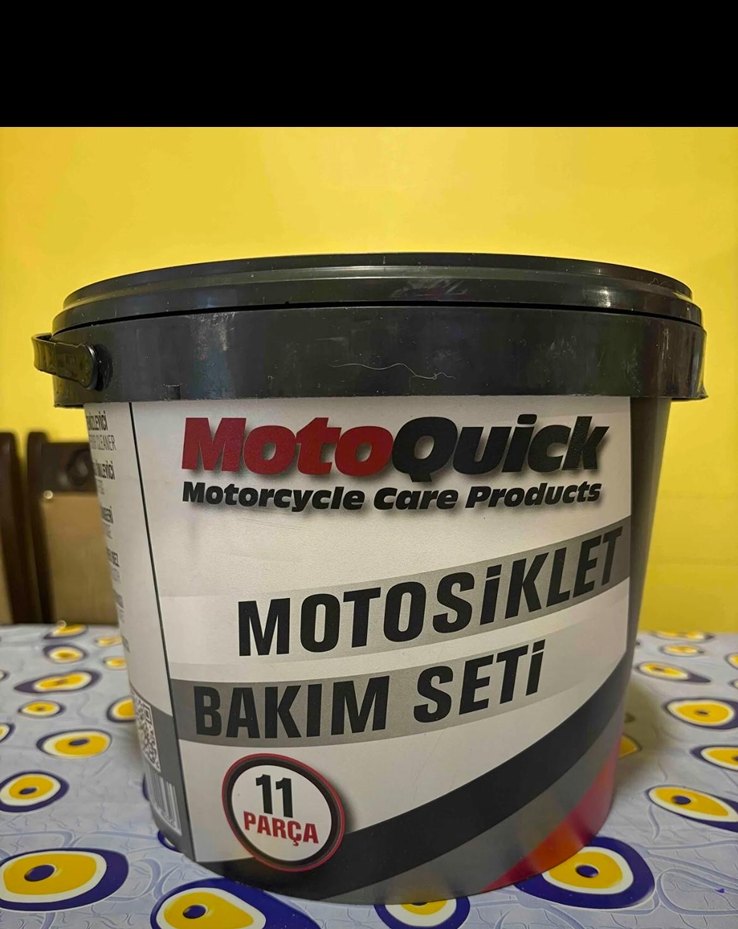 Erkekler için Araç Temizleme ve Bakım Seti - Görsel 2