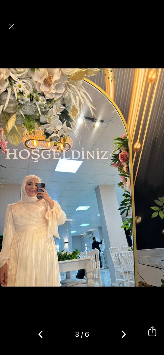 Uzun Kollu Beyaz Drapeli Tesettür Abiye - Görsel 3