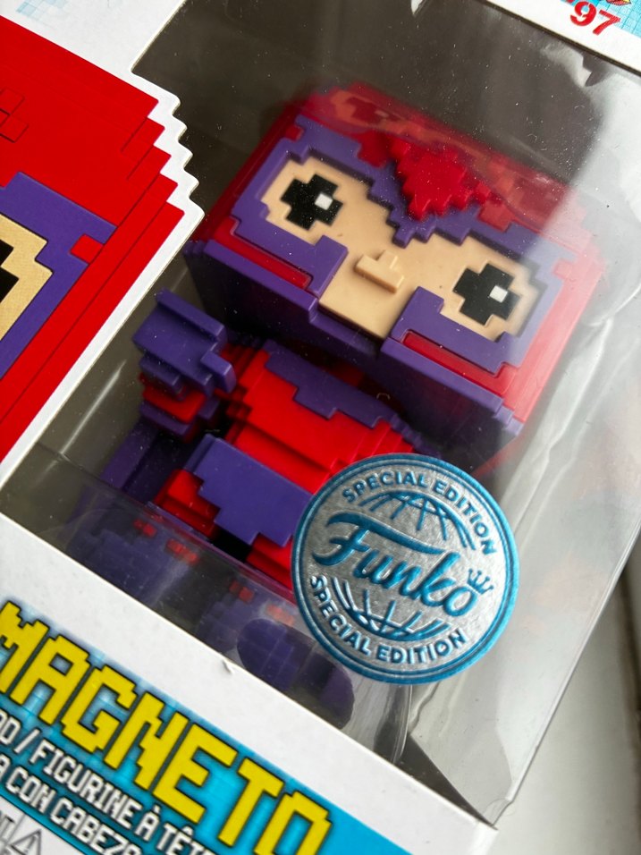 Funko Pop 8-Bit Magneto Figür - Görsel 5
