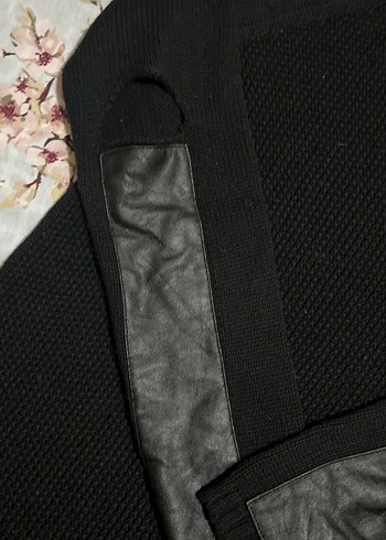 Deri Detaylı Siyah Boğazlı Kadın Kazak - Görsel 2