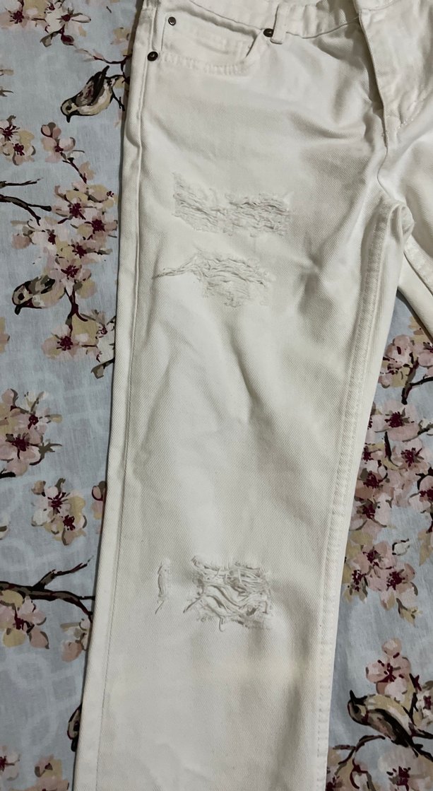 Düğmeli Beyaz Rahat Kesim Kadın Kot Pantolon - Görsel 3