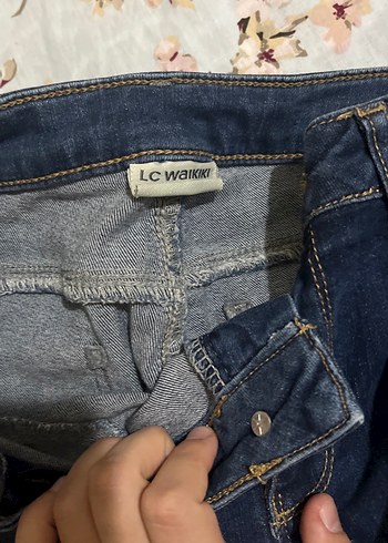 Nakışlı, Kemerli Kadın Kot Pantolon - Görsel 6