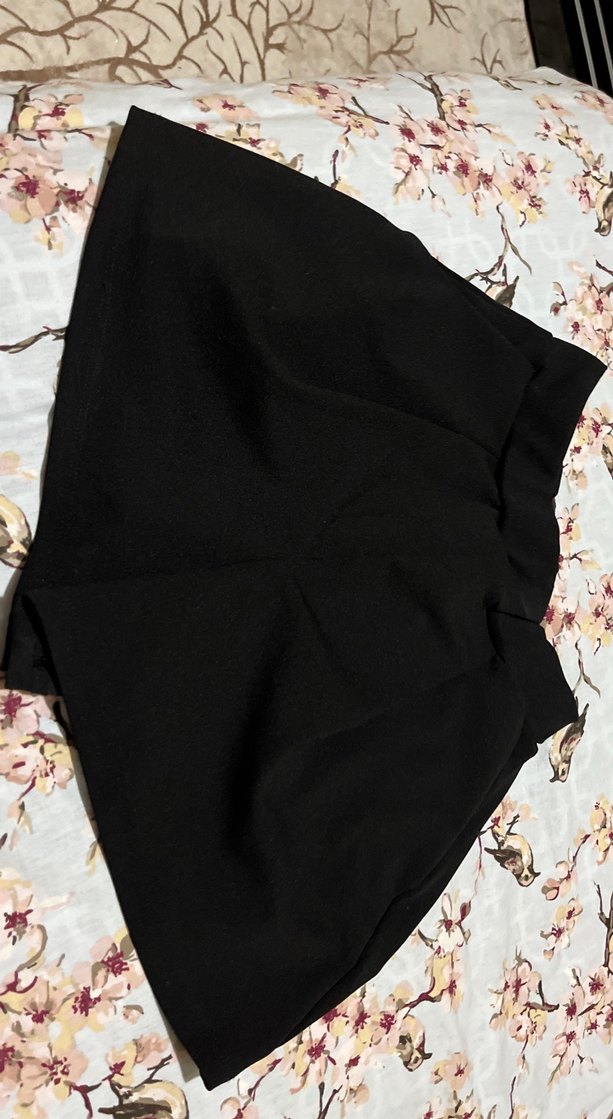 Siyah Fırfırlı Mini Etek - Görsel 2