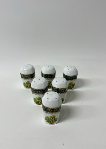 16.yüz yılarına ait İran yemek porselen takımı 37 parça porselen - Görsel 4