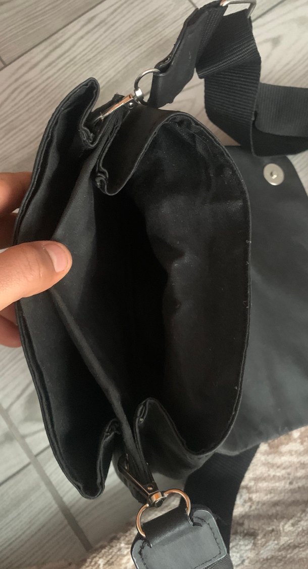 Siyah Minimalist Kadın Omuz Çantası - Görsel 4