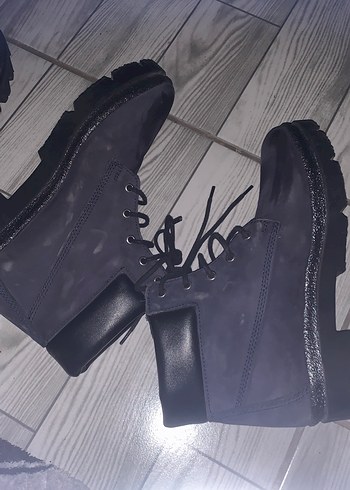 Siyah Rugan Stiletto Topuklu Kadın Bot - Görsel 4