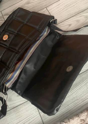 Siyah Deri Tokalı Kadın Çanta - Görsel 3