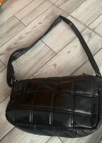 Siyah Deri Tokalı Kadın Çanta - Görsel 2