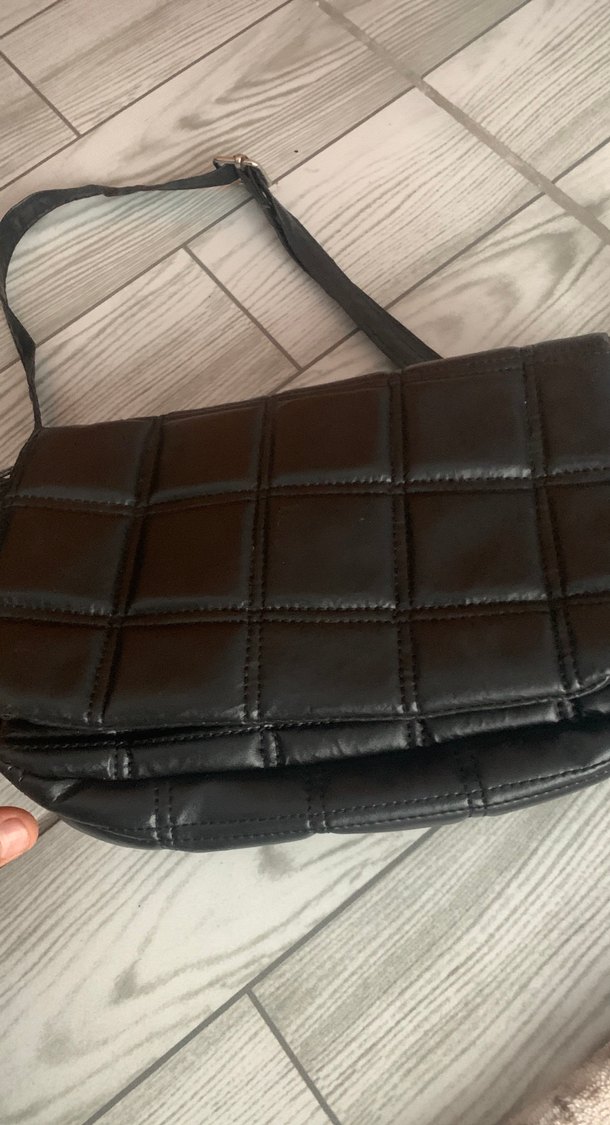 Siyah Deri Tokalı Kadın Çanta - Görsel 4