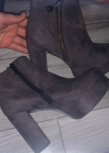 Kahverengi Süet Dolgu Topuklu Kadın Bot - Görsel 2