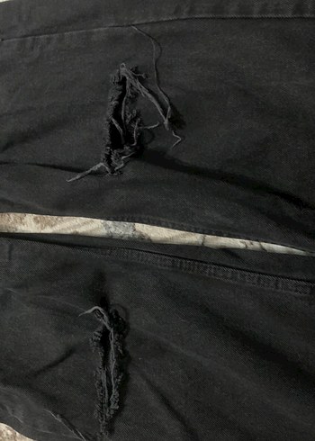 Siyah Yırtmaçlı Bol Kesim Kadın Kot Pantolon - Görsel 2