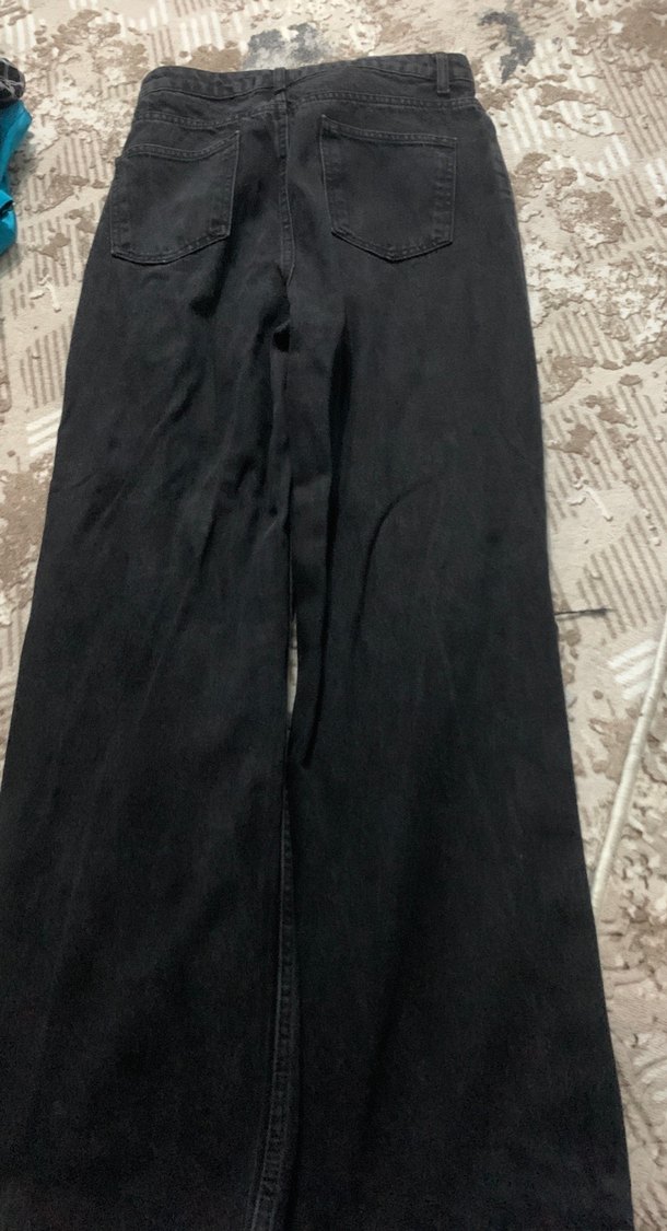 Siyah Yırtmaçlı Bol Kesim Kadın Kot Pantolon - Görsel 3