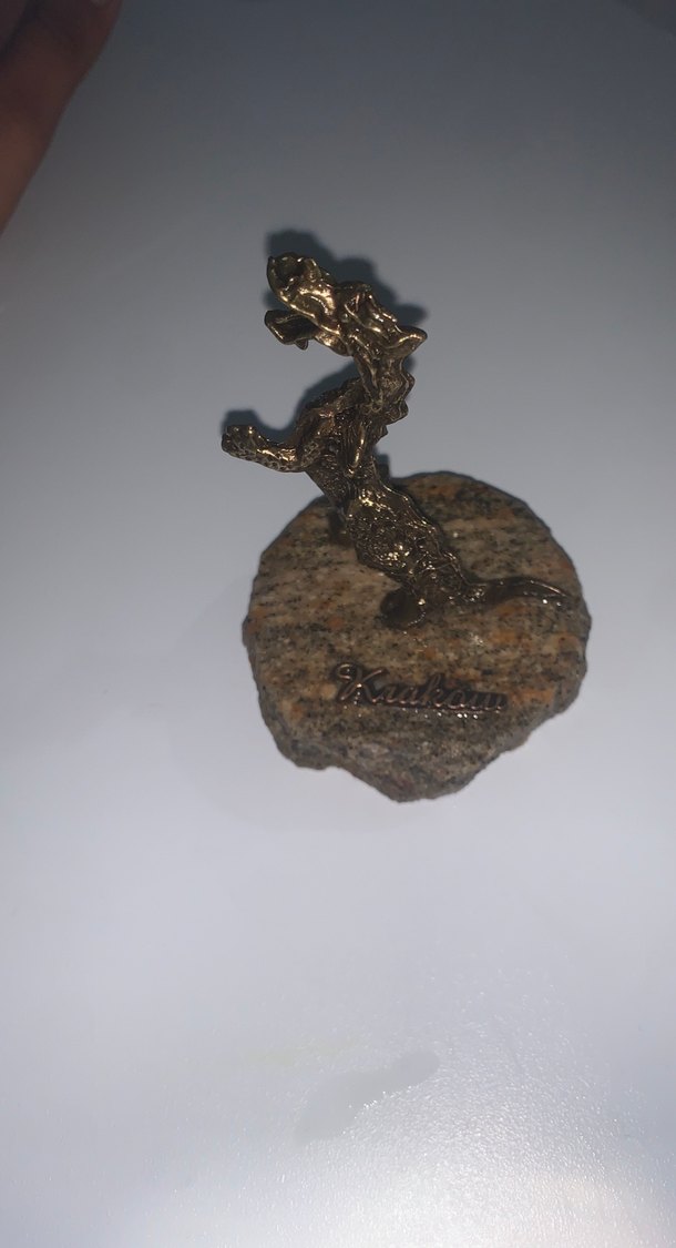 Koyu Altın Renkli Figürin - Görsel 2