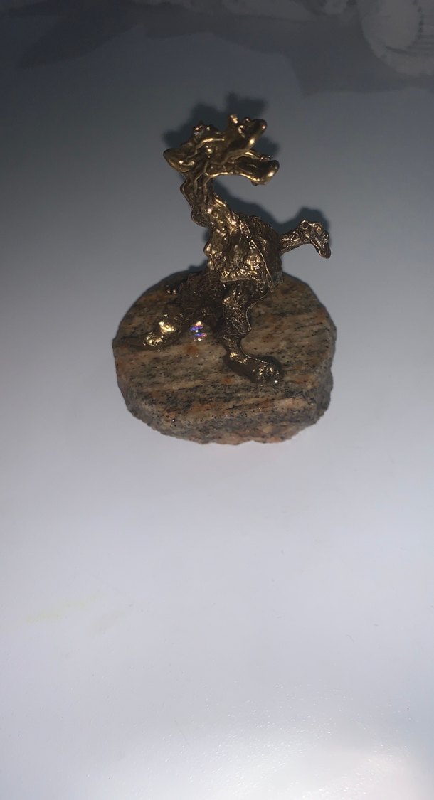 Koyu Altın Renkli Figürin - Görsel 3