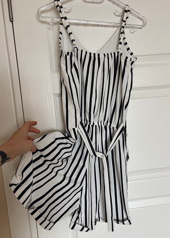 Çizgili V Yaka Kadın Tulum - Görsel 2