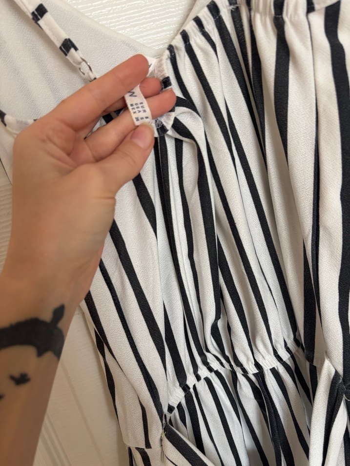 Çizgili V Yaka Kadın Tulum - Görsel 3