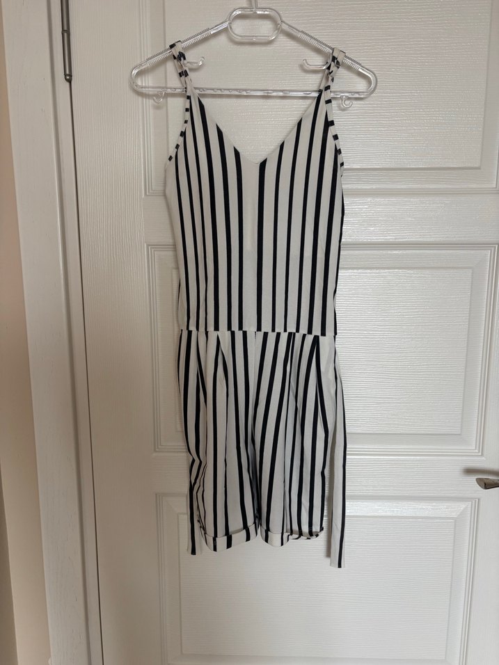 Çizgili V Yaka Kadın Tulum - Görsel 4