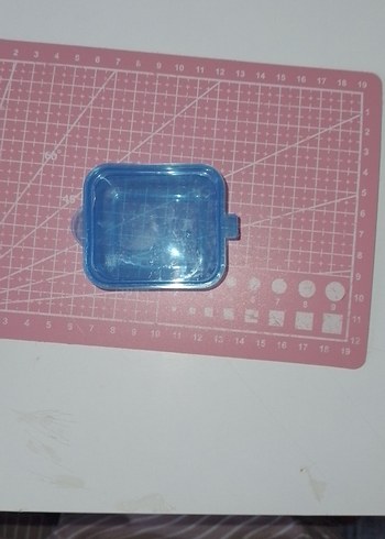 Sari ve Mavi Renklerde Minik Kutuu - Görsel 2