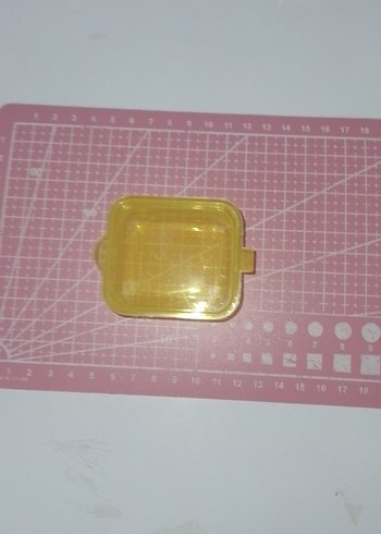 Sari ve Mavi Renklerde Minik Kutuu - Görsel 3