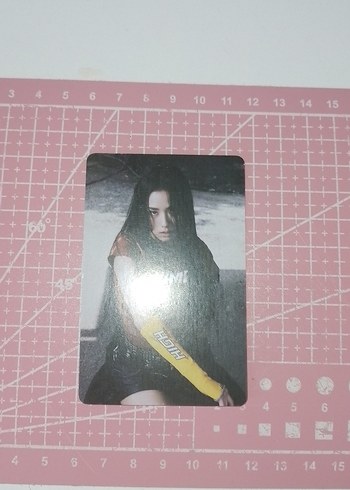 Blackpink Jisoo Lomocard setii - Görsel 4