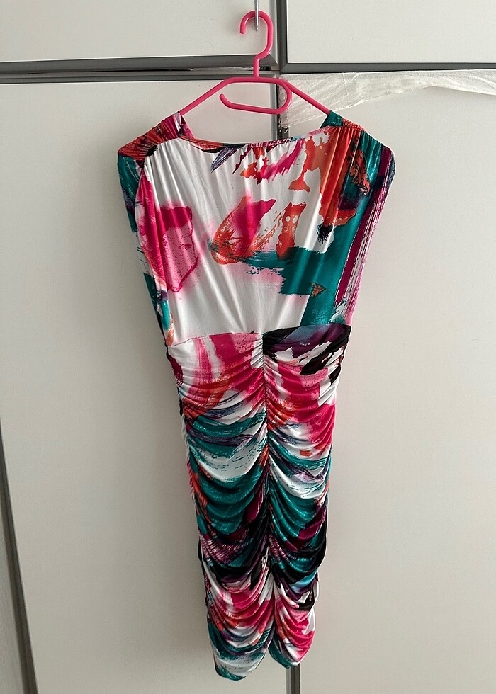 Mini büzgülü elbise - Görsel 5