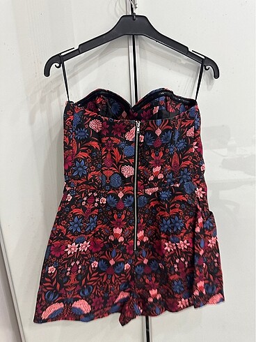 Şortlu parti elbisesi - Görsel 7